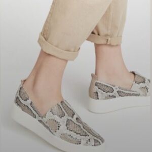 NEW! Vince Saxon Snake Print Leather Slip-On Sneakers - Black, White, Cream